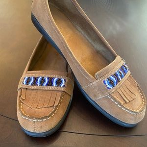 Nine West Suede Moccasin Loafers size 8